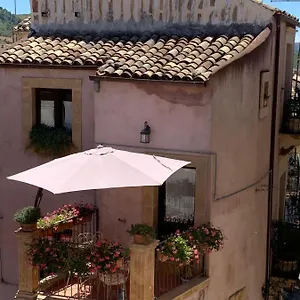 Bed & Breakfast Mugnos Charme Living, Licodia Eubea